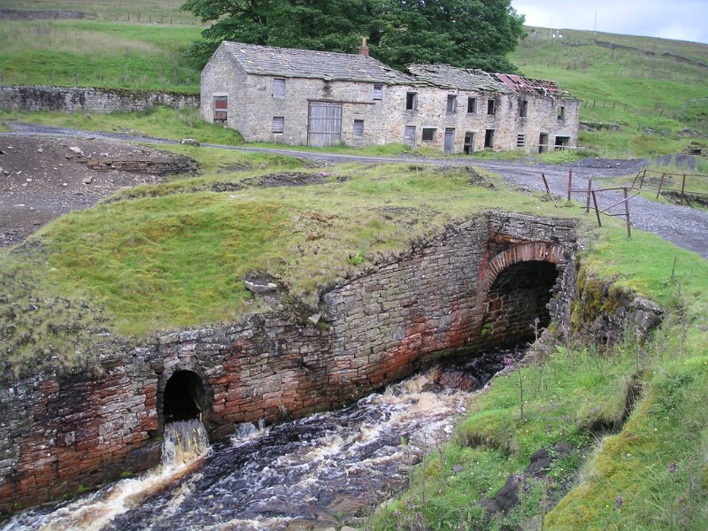 bc_drainagelev.jpg - The drainage level for Barneycraig can be seen emptying into the West Allen river.