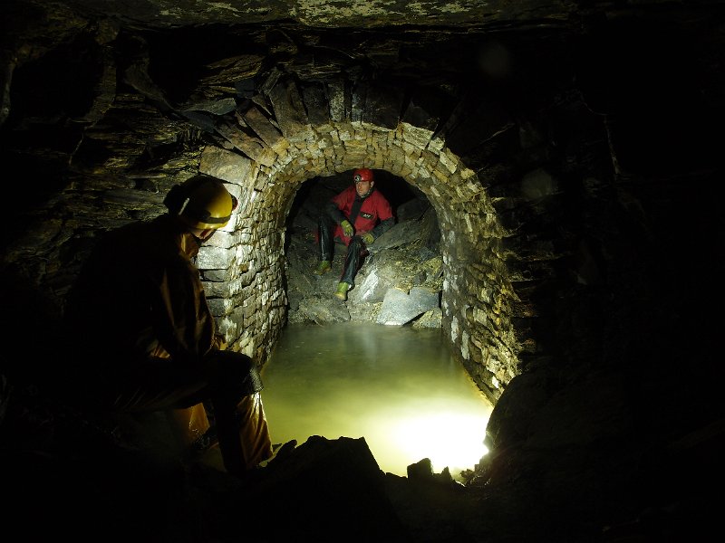 P3254928.JPG - Nice arching and water.