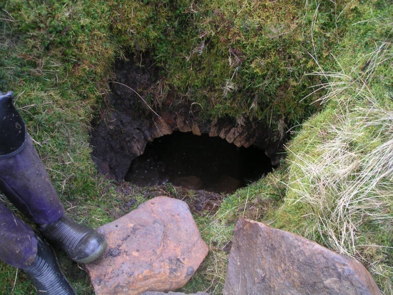 ccf_levelentrance_1.jpg - Looking into the level some 10m from the original portal via a roof collapse.