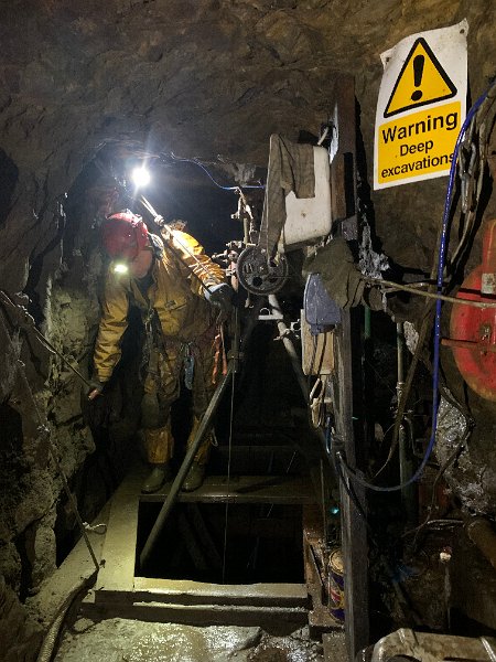 IMG_0184.jpg - Shaft top on the Firestone Level.