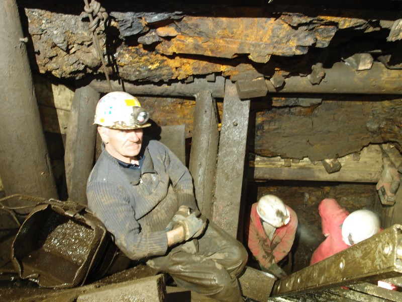 PA166803.JPG - Mick at the shaft bottom.