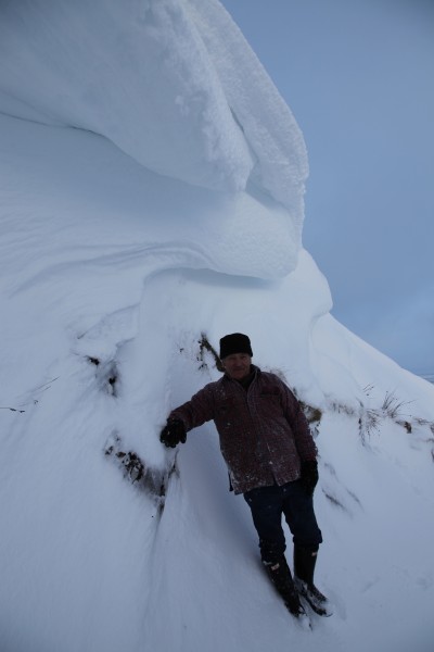 IMG_1924.JPG - Mike and snow drift shapes.