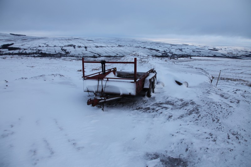 IMG_1929.JPG - Looking out to the valley below.