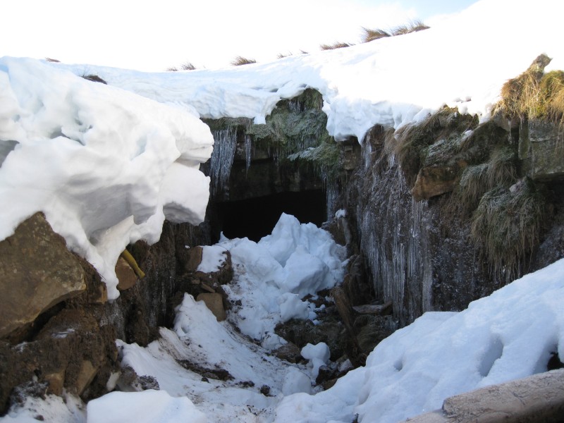 IMG_2733.jpg - The semi thawed entrance to the level.