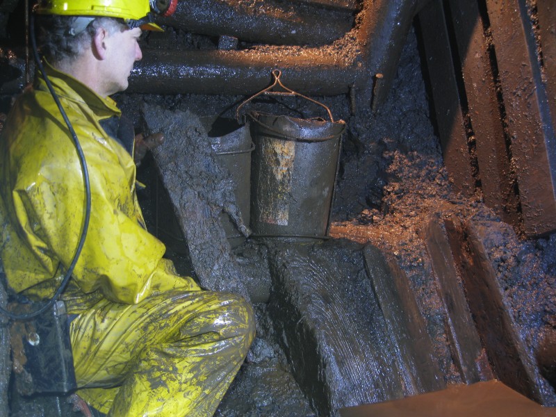 IMG_2764.jpg - A mix of modern and old timbering.