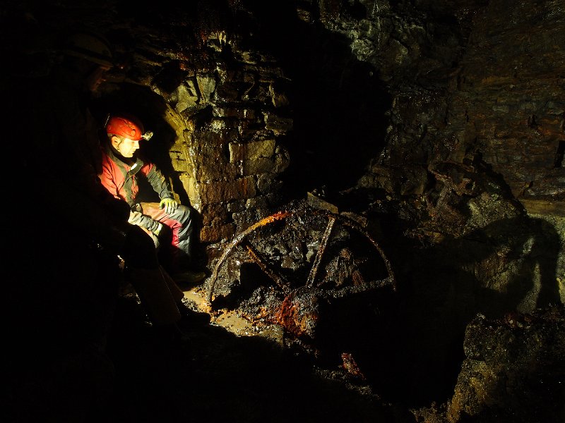 P5083621.JPG - Drawing sump and wheel.