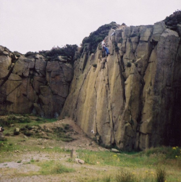 wiltonquarry2.jpg - Abseiling down, the drop is 8m.
