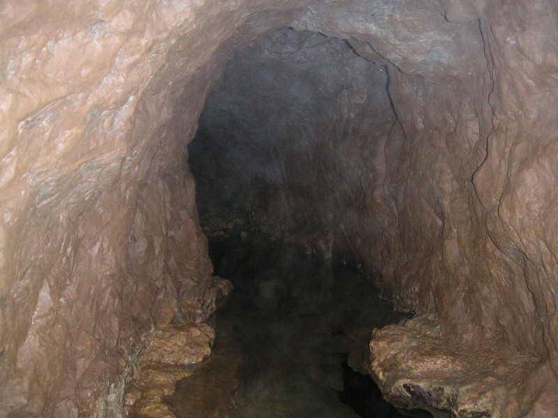 sr_chocolatecanal1.jpg - Looking into the Chocolate Canal, a low roofed passage with water.