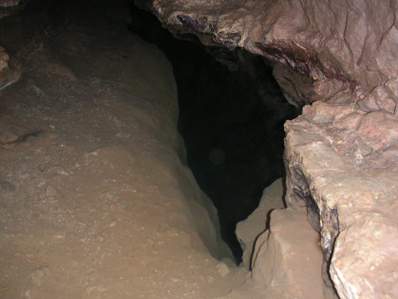 sr_chocolatecanal2.jpg - Chocolate Canal, a deep water filled crevice can be seen on the right.