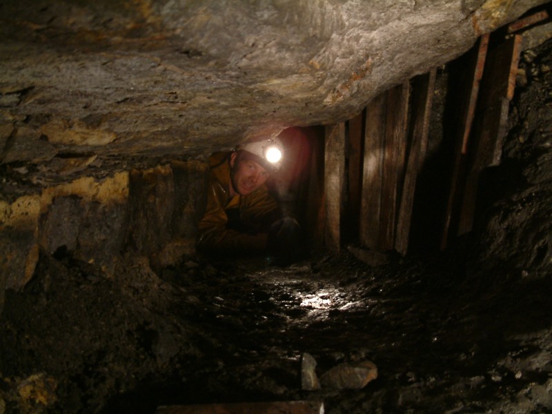 sc_longcleugh_crossvein_collapse2.jpg - Karli coming back from having a look at the Longcleugh Vein.