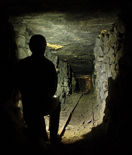 Image2.jpg - Further down the High Zinc Flat.