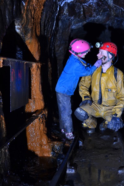 DSC_0316.JPG - Mudding at the Waterblast Shaft.