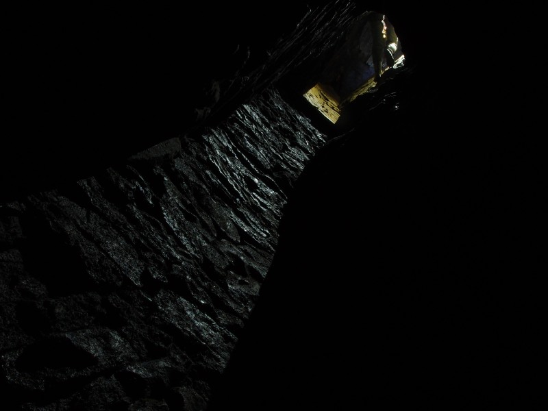 P5243016.JPG - Looking up from the second pitch from the second sublevel.