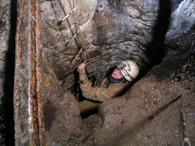 sc_middlecleughvoreshoot.jpg - Karli decending the ore chute.