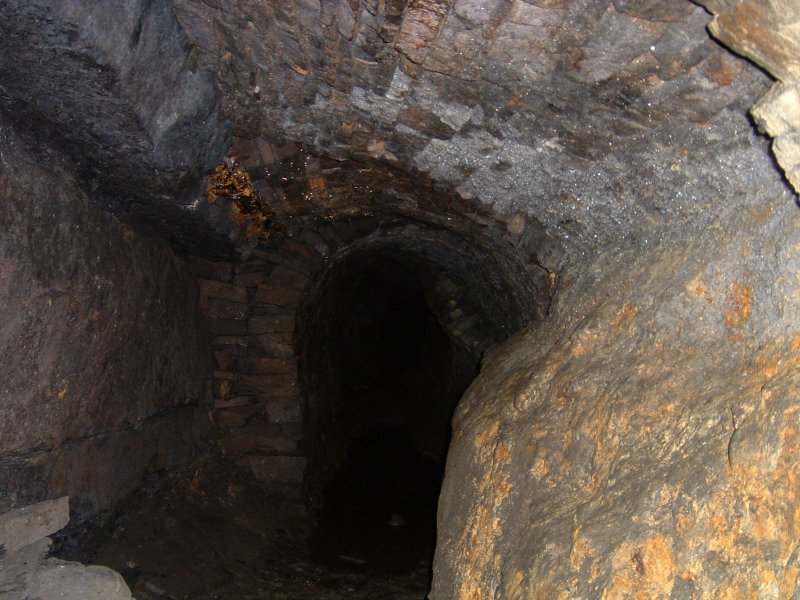 sc_middlecleugh_2nd_sunvein5.jpg - More passage in the Middlecleugh Second Sun Vein.