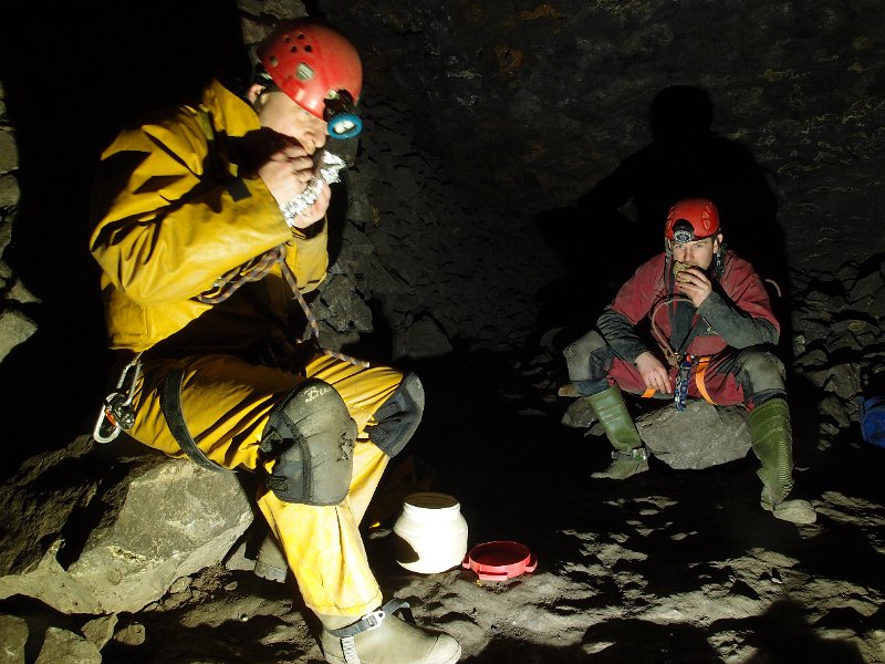 P3053332.JPG - Lunch - crisp butties!