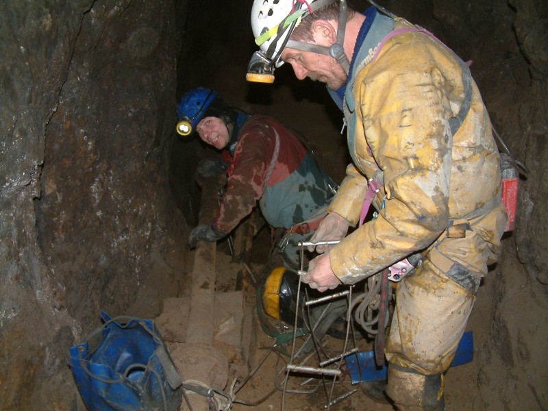 sc_hydrashaft_srt12.jpg - Mark and I, de-rigging.