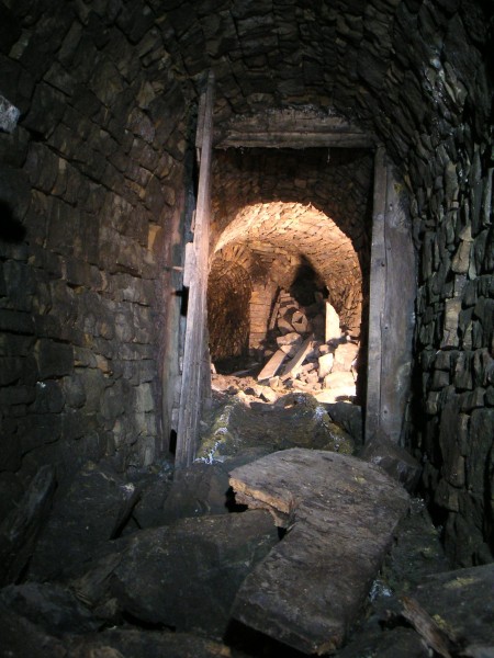 sc_wf_sl_ventdoorB_4.jpg - Looking through the other ventilation door.