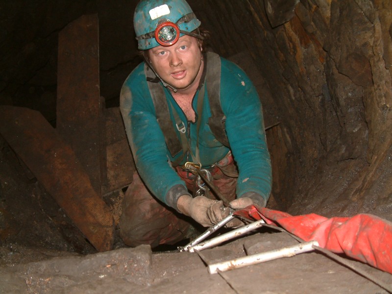 sc_wfsump_charlie_ab4.jpg - Charlie getting ready to go down, he did try going down the laddered part first, but came back up - much easier and quicker to abseil down.