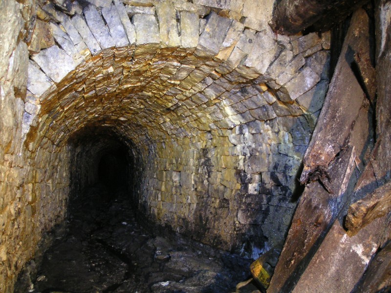 sc_sublevel_westviewfrom_atk1.jpg - Looking west from the bottom.