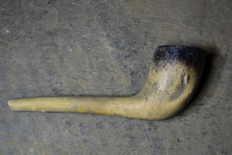 DSC_0777.JPG - Tobacco pipe.