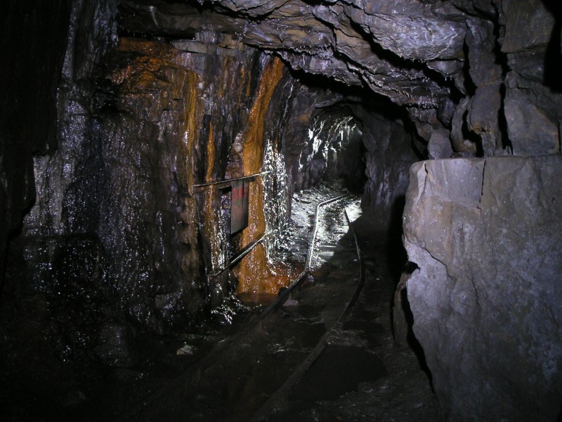 sc40_waterblastshaft1.jpg - On the drive in from the adit.