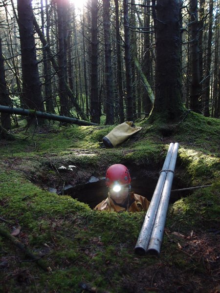 PA164165.JPG - My turn to have look.