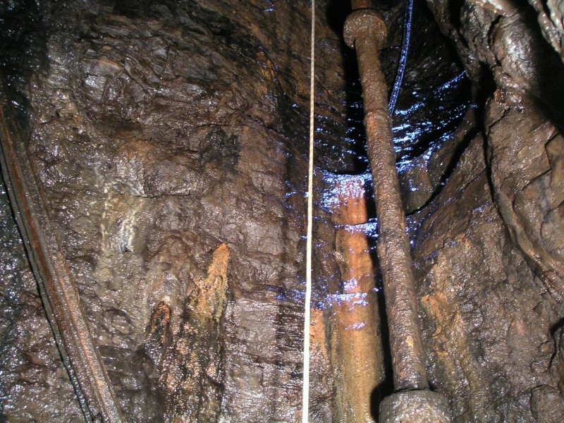 frogshaft_bottom.jpg - The bottom of the shaft. The pipe comes all the way from the top.