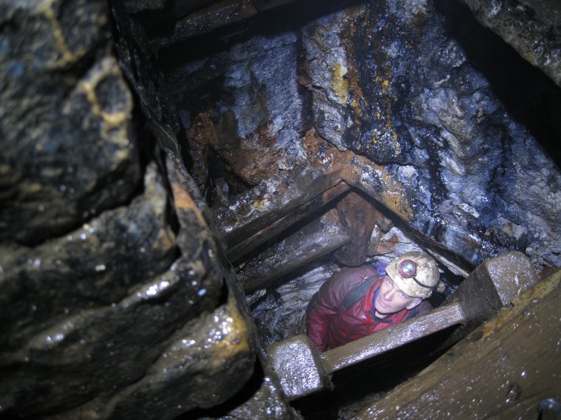 16_sublevelcalrise-dp-11-34.jpg - 11:34: Dog Pete coming up.