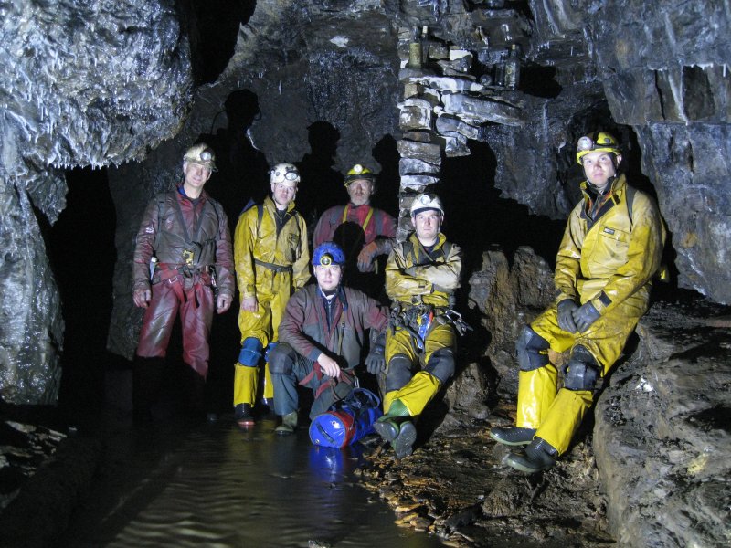 25_rg_whiskeybolttlejunc-14-24.jpg - 14:24: Whiskey Bottle Junction, Rampgill. A sence of distance is dawning on us now.